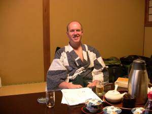 Rick-Ruto relaxing with Beer-o